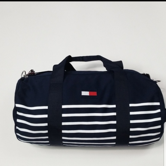 Tommy Hilfiger Duffle Bag - Picture 2 of 7
